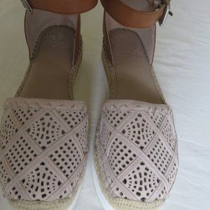 Vince Camuto flat Espadrillle  two tone NWT  7M